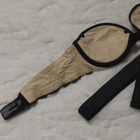 Victoria's Secret 32B Biofit Multi-way Bra w/ low back strap (2010) - Picture 6 of 8